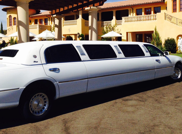 Rugby 8 Seater Limo Hire